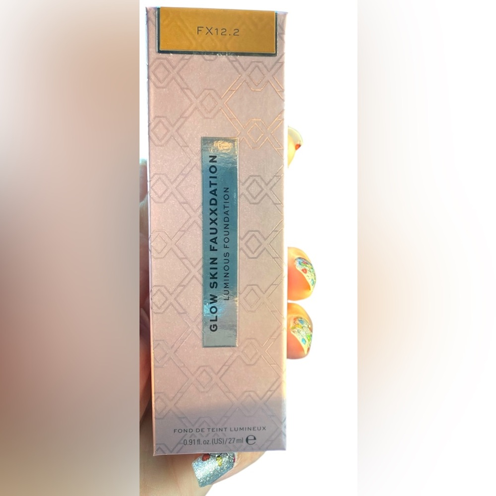 New! Glow Skin Fauxxdation- 12.2